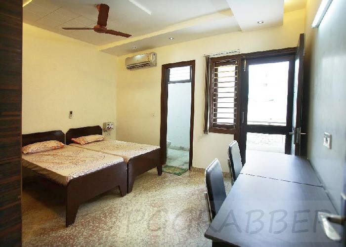 Rana Hostel 